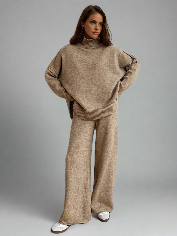 Set da Loungewear con Collo Alto e Pantaloni a Gamba Larga