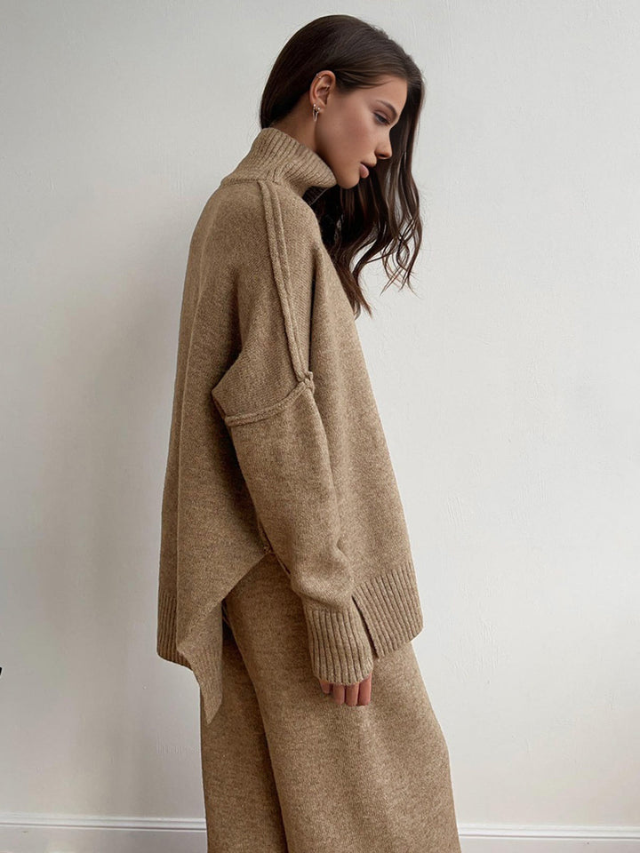 Set da Loungewear con Collo Alto e Pantaloni a Gamba Larga
