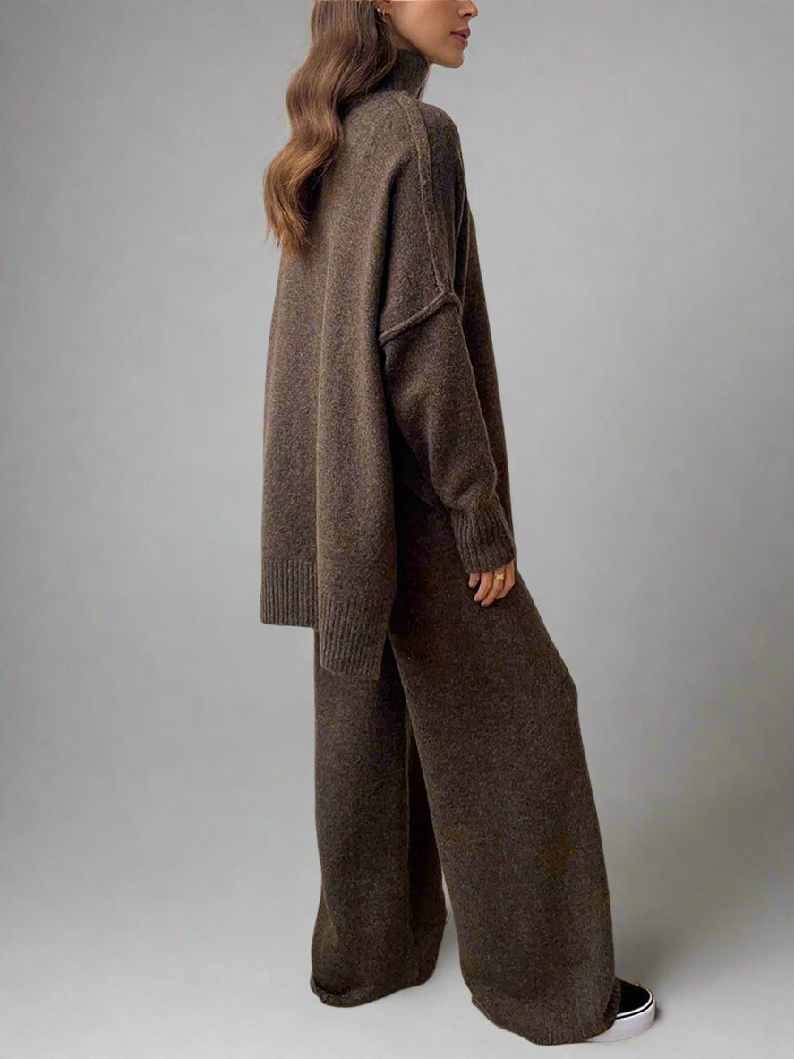 Set da Loungewear con Collo Alto e Pantaloni a Gamba Larga