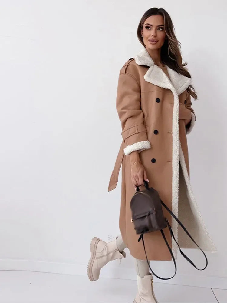 Cappotto invernale lungo dal design versatile