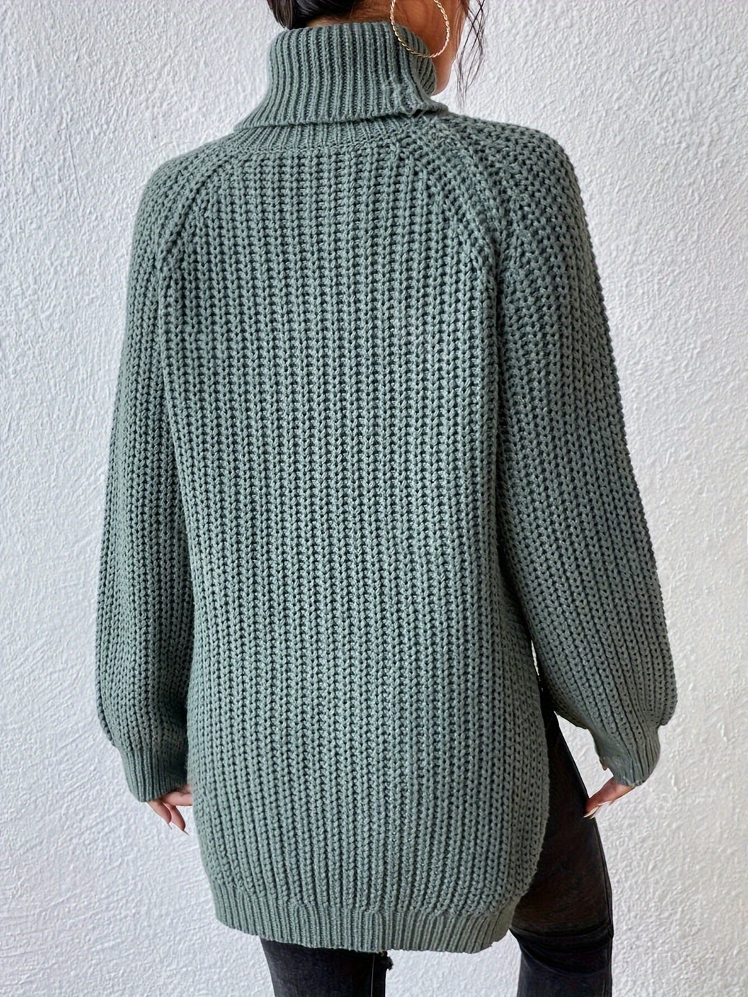 MAGLIONE CON COLLO ALTO E ORLO SFOGLIATO PER DONNE