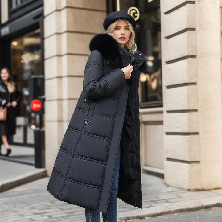 Parka invernale di design con cappuccio in pelliccia