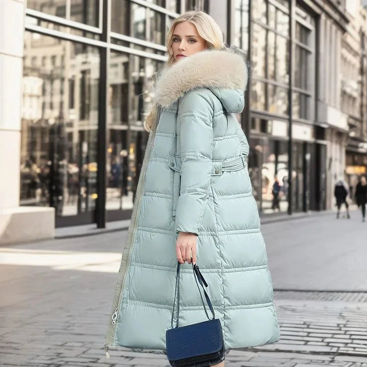 Parka invernale di design con cappuccio in pelliccia