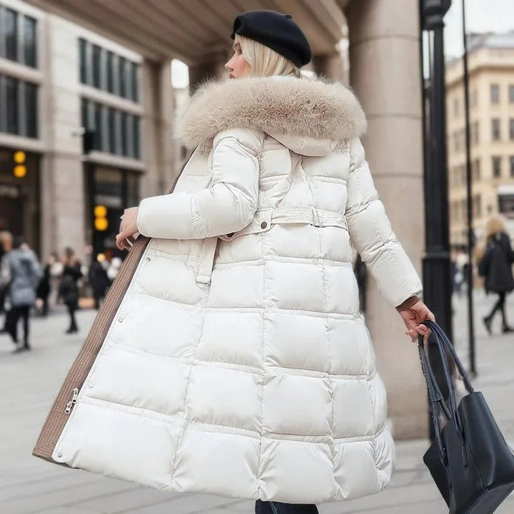 Parka invernale di design con cappuccio in pelliccia