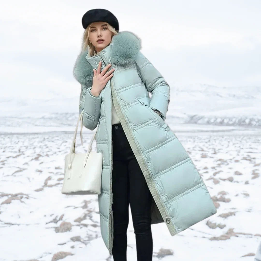 Parka invernale di design con cappuccio in pelliccia