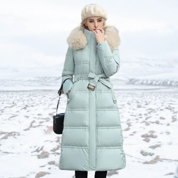 Parka invernale di design con cappuccio in pelliccia