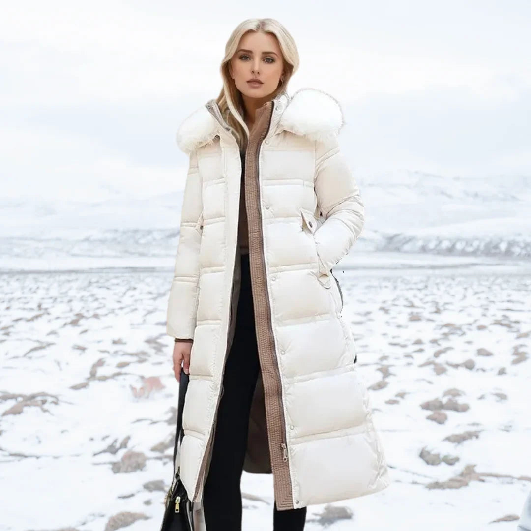 Parka invernale di design con cappuccio in pelliccia