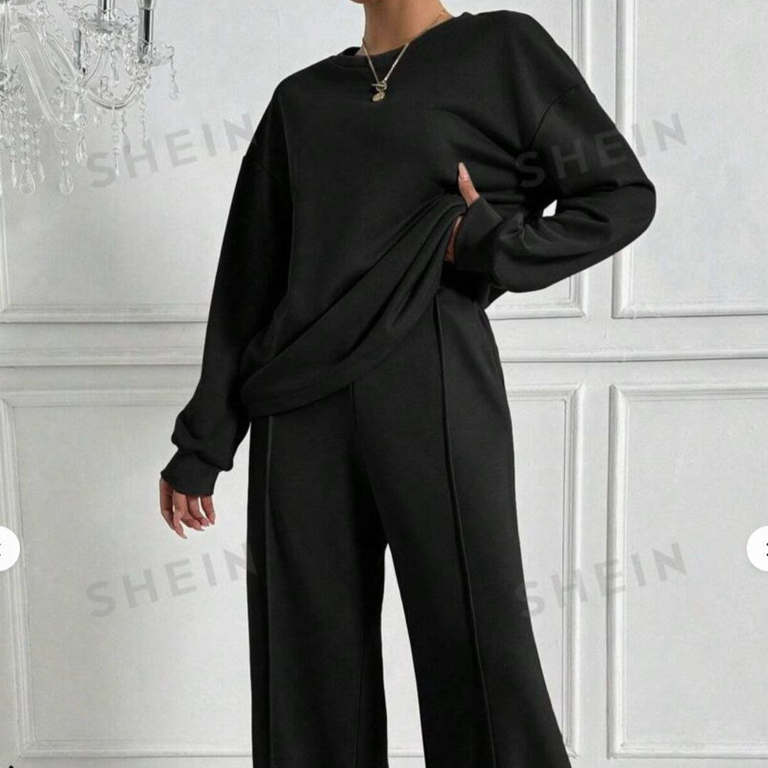 Completo Relaxed in Due Pezzi con Maglia a Spalle Cadenti e Pantaloni a Gamba Larga