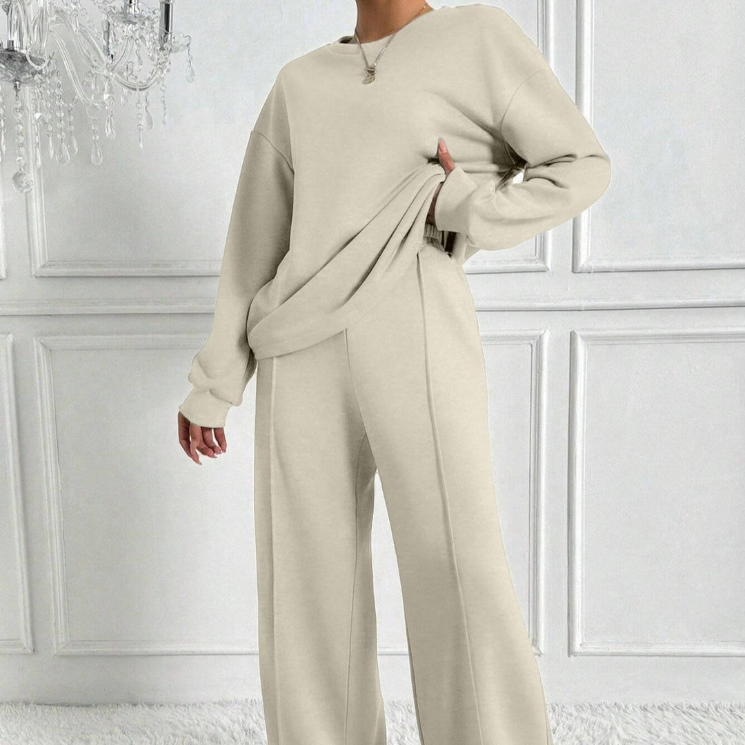 Completo Relaxed in Due Pezzi con Maglia a Spalle Cadenti e Pantaloni a Gamba Larga