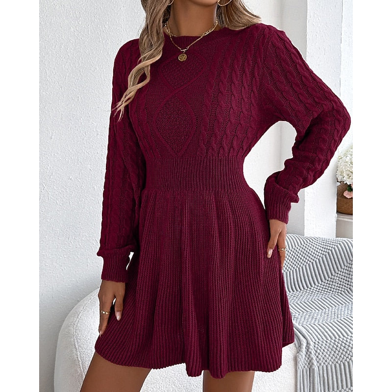 Abito in Maglia a Treccia con Vita Fitted e Gonna Svasata