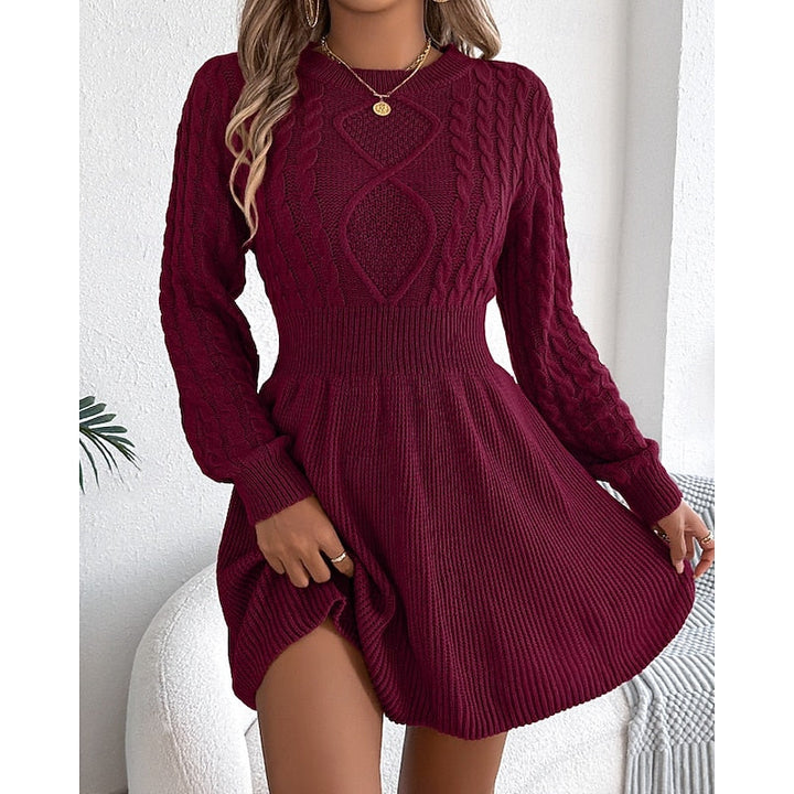 Abito in Maglia a Treccia con Vita Fitted e Gonna Svasata