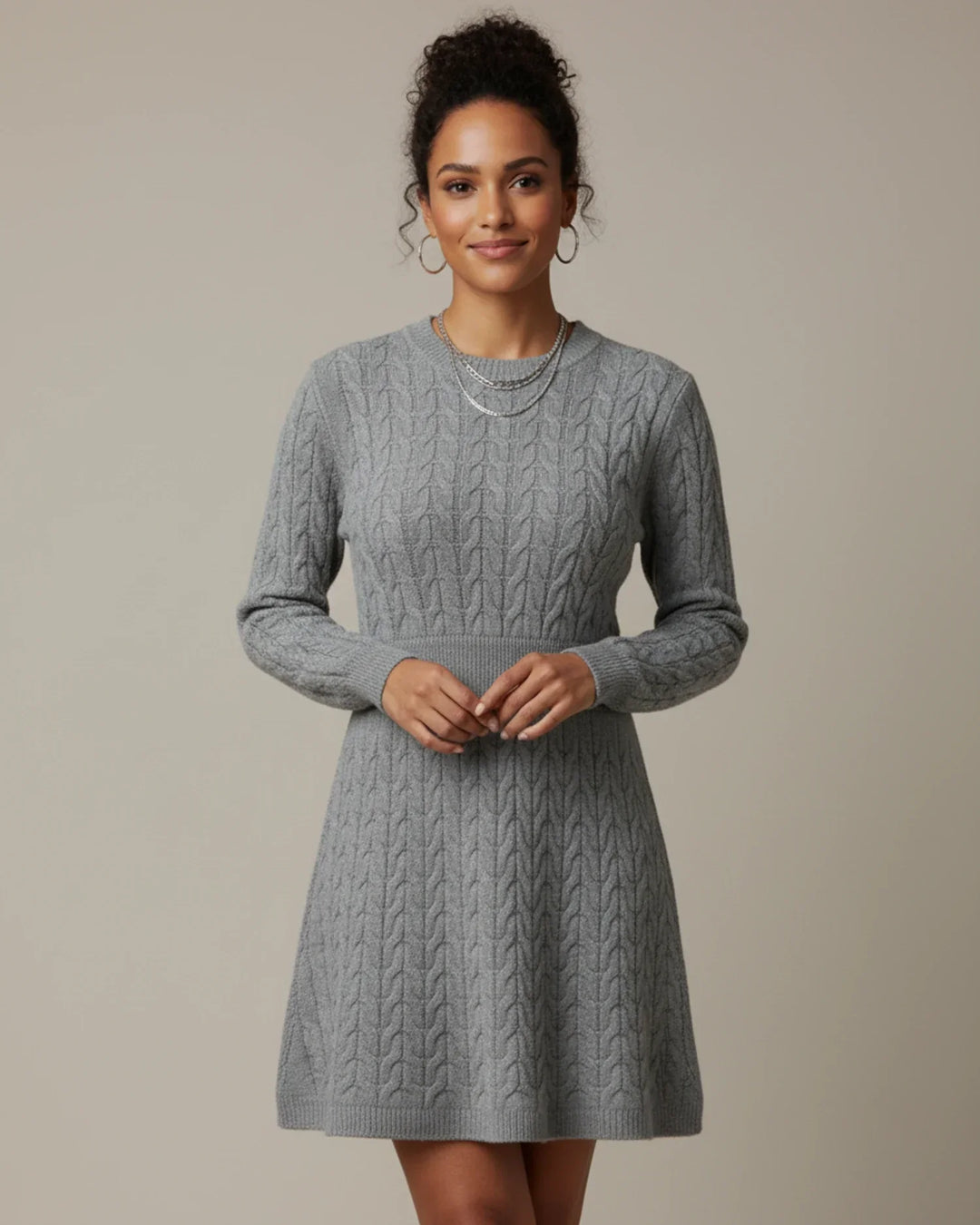 Abito Mini Donna a Maniche Lunghe – Maglia a Trecce Elegante
